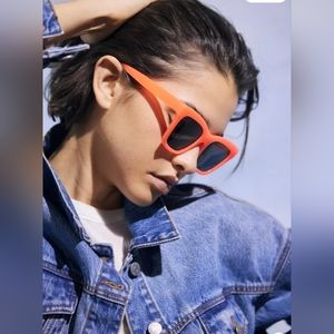 URBAN OUTFITTERS WHITNEY OVERSIZED SQUARE ORANGE SUNGLASSES